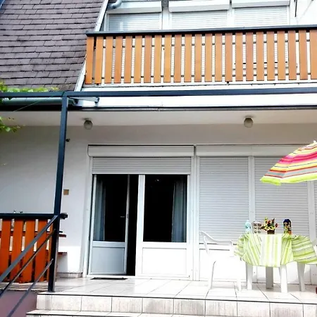 Azure Aparthotel *